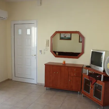 Easy Breezy Apartment Nea Peramos (Macedonia)